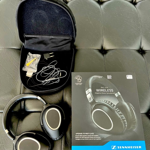 Sennheiser PXC550 Wireless Adaptive Noise Cancellation Headphones - Picture 5 of 5